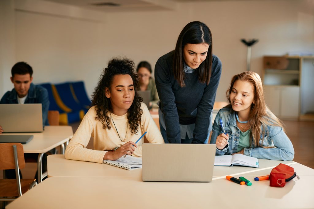 Parcours Avenir : le mode d’emploi du parcours d’orientation du collège au lycée !